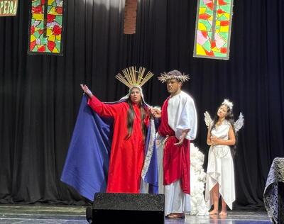 LS: Cine Teatro Iguassu lota para apresentação de “O Auto da Compadecida”